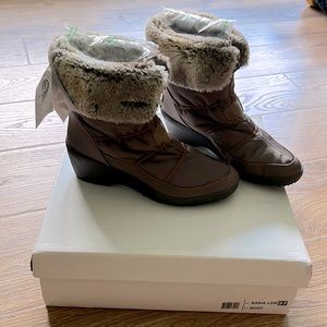 NWT Pajar Beige Boots